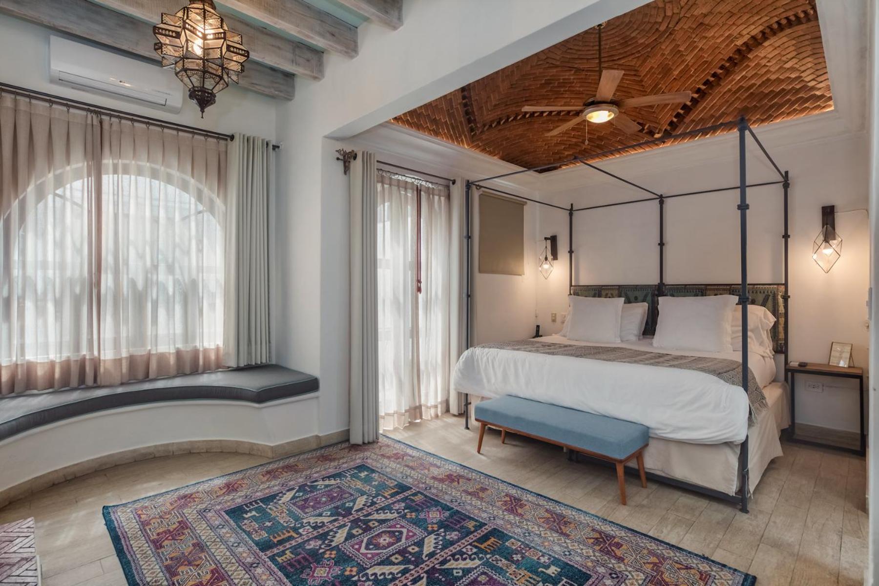 מלון סאן מיגל דה אלנדה Casa Delphine מראה חיצוני תמונה